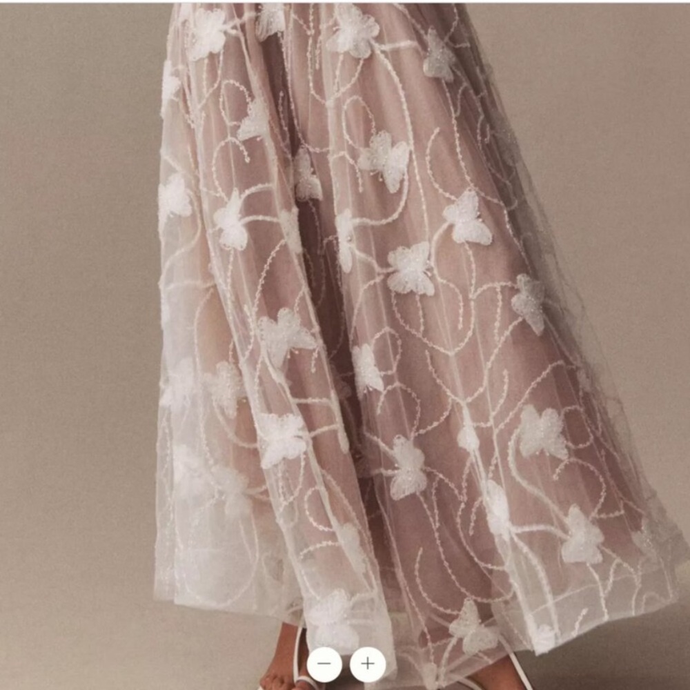Anthropologie BHLDN Helsi Josephine Butterfly Printed V-Neck 3D Gown Size Large - Picture 16 of 16